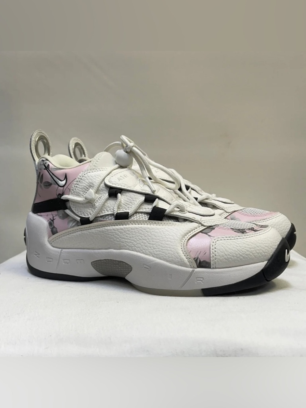 NIKE Air Swoopes II 2 white Floral basketball shoes sneakers 9.5 RARE LIKE NEW